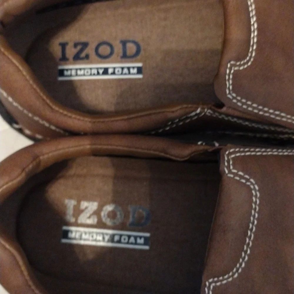 IZOD memory foam loafers. - Picture 5 of 8
